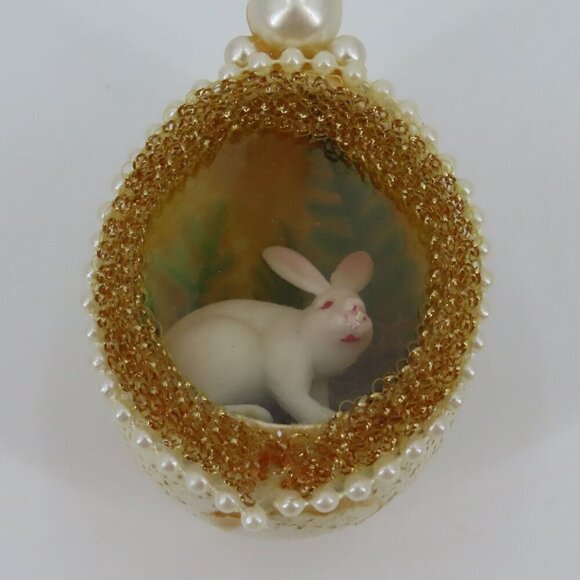 Handmade Egg Shell Diorama Seashell Flowers Bunny Rabbit Faux Pearls Vintage - Picture 5 of 14